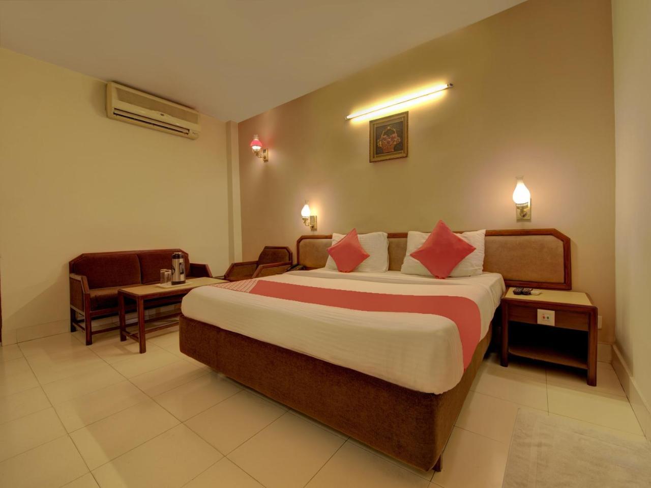 ראנצ'י Oyo 1864 Hotel Yuvraj מראה חיצוני תמונה